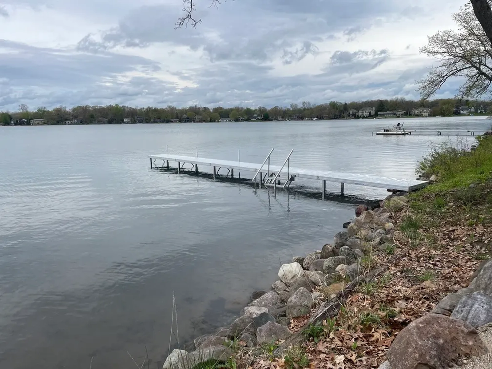 Premium Stationary Docks photo 2