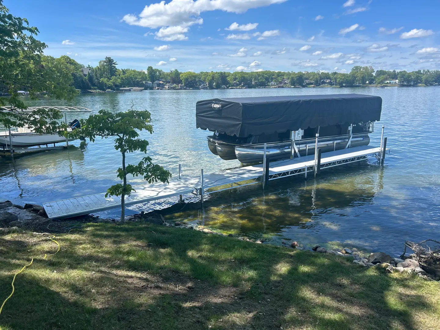 Boat & Pontoon Lifts photo 4