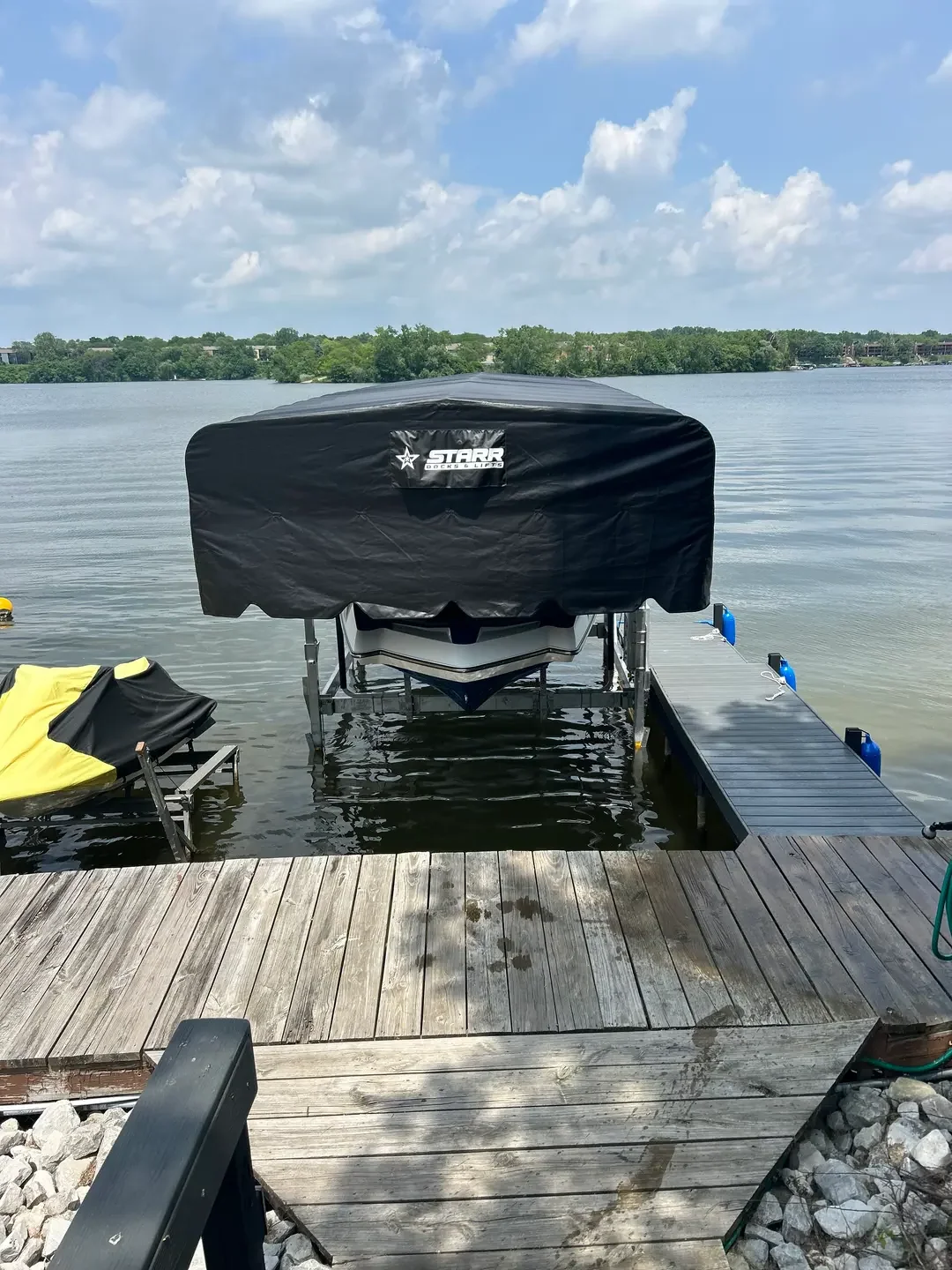 Boat & Pontoon Lifts photo 5
