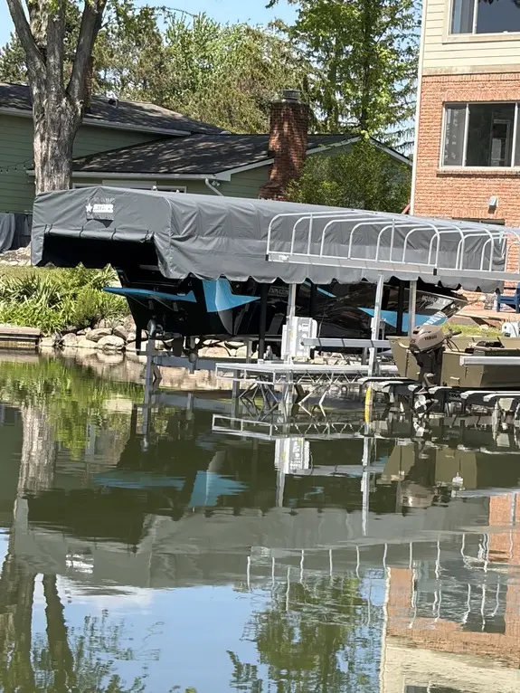 Boat & Pontoon Lifts photo 12