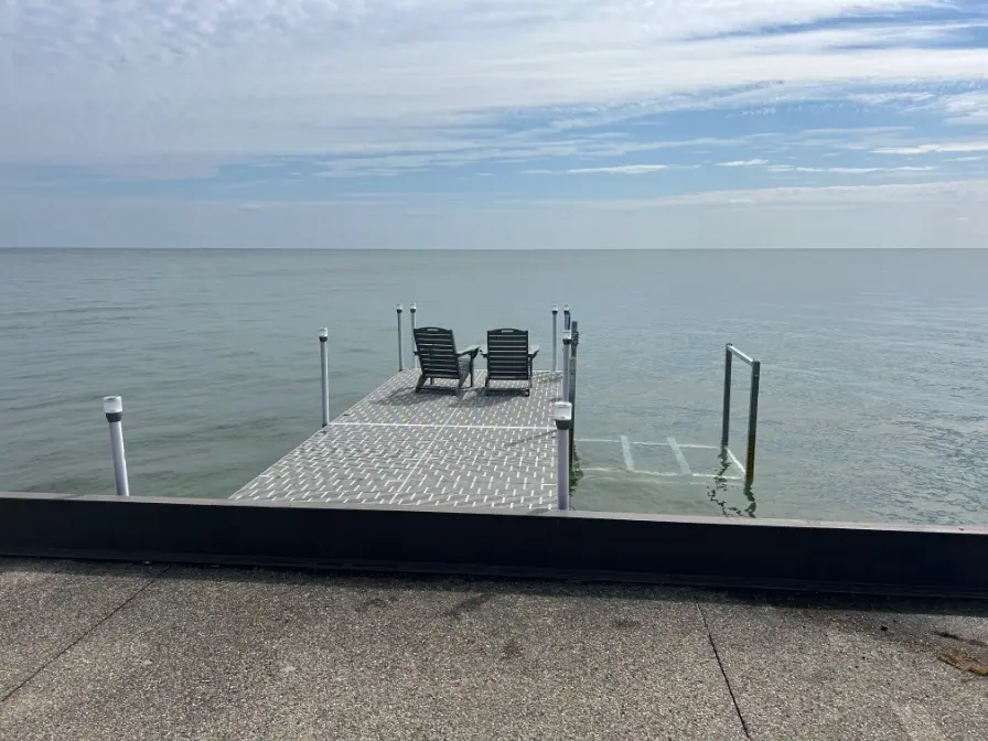 Roll-In Docks photo 20